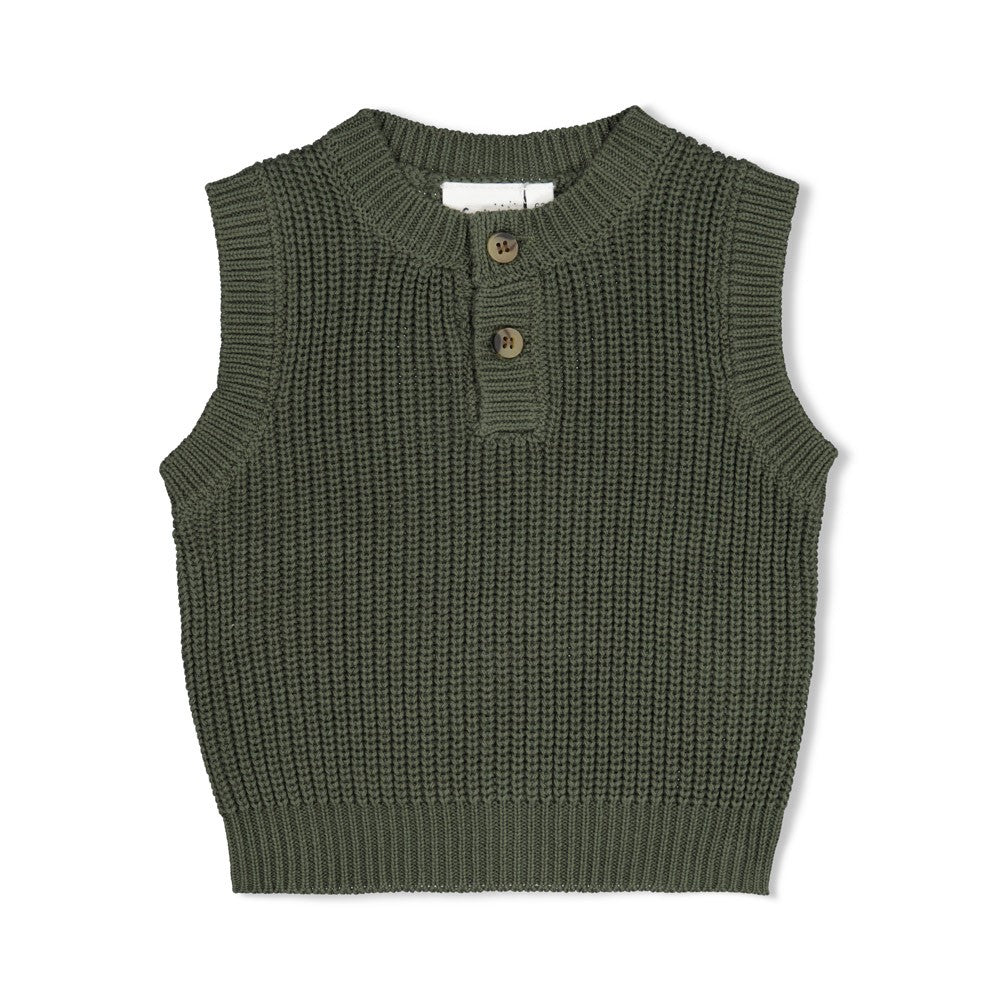 Pullunder aus feinem Strickstoff von Feetje aus der beliebten Kollektion Wiggle and Waddle. Das zeitlose Design passt perfekt zu verschiedenen Outfits und bietet maximalen Tragekomfort. Der elastische Rippstrick schmiegt sich angenehm an und ermöglicht volle Bewegungsfreiheit. Ideal für Übergangsjahreszeiten oder als praktische Schicht unter Jacken. Pflegeleicht und langlebig – ein Must-have für jeden Kleiderschrank.
