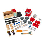 Beschreibung

Pin-Pon, Pin-Pon ... Wenn Sie diese Geräusche regelmäßig zu Hause hören, haben Sie die Kleinen mit diesem hübschen Holzwagen zum Aufsitzen glücklich gemacht!

Ideal für Kinder von 3 bis 8 Jahren wird dieses 2-in-1 Holzspielzeug Heimwerker und Feuerwehrfans begeistern! Alles beginnt mit einem Konstruktionsspiel, bei dem mit den zahlreichen mitgelieferten Muttern, Platten und Schrauben ein wunderschönes Feuerwehrauto gebaut werden kann, und sobald es fertig ist, kann es losgehen: