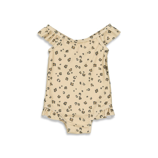 Beschreibung

Dieser Badeanzug mit auffälligem Leoprint verbindet wilden Stil mit Komfort. Perfekt, um am Strand oder Pool selbstbewusst und modisch aufzutreten.&nbsp; Erleben Sie Freiheit und Eleganz in einem – ideal für alle, die ihren Look mit einem Hauch von Abenteuerlust veredeln möchten
