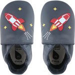 Beschreibung

Die Bobux Soft Soles sind Krabbel- und Hausschuhe für Babys bis hin zum Kleinkindalter und unterstützen Kinderfüße in ihrem natürlichen Wachstum, ohne einzuengen. Das extra weiche und biegsame Leder passt sich optimal an den Fuß an und lässt ihn atmen. Perfekt für Zuhause oder im Kindergarten, als Krabbel-, Haus- oder Gymnastikschuh.

Info

Falls die gewünschte Größe momentan online nicht vorrätig ist, senden Sie bitte eine kurze Nachricht an&nbsp;shop@dies-das.com. Wir prüfen gerne die Verfüg