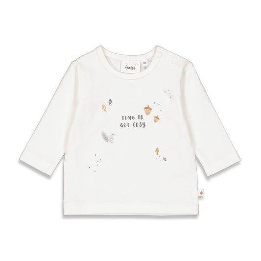 Beschreibung

Dieses Langarmshirt von Feetje aus der Kollektion Nuts About You überzeugt mit seinem angenehmen Tragekomfort und dem liebevollen Print. Es ist ideal für kühle Tage und sorgt mit seinem weichen Material für ein angenehmes Hautgefühl. Perfekt, um stilvoll und gemütlich durch den Tag zu gehen.